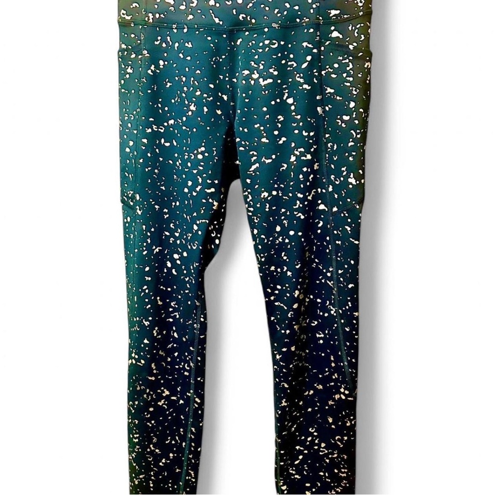Stylish Green & Gold Women’s Leggings